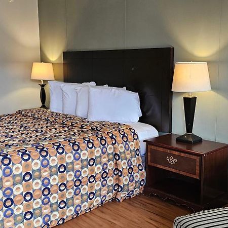 Astoria Hotel West ダンビル エクステリア 写真