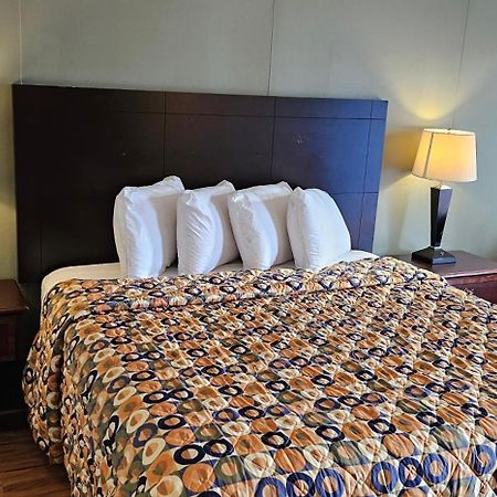 Astoria Hotel West ダンビル エクステリア 写真